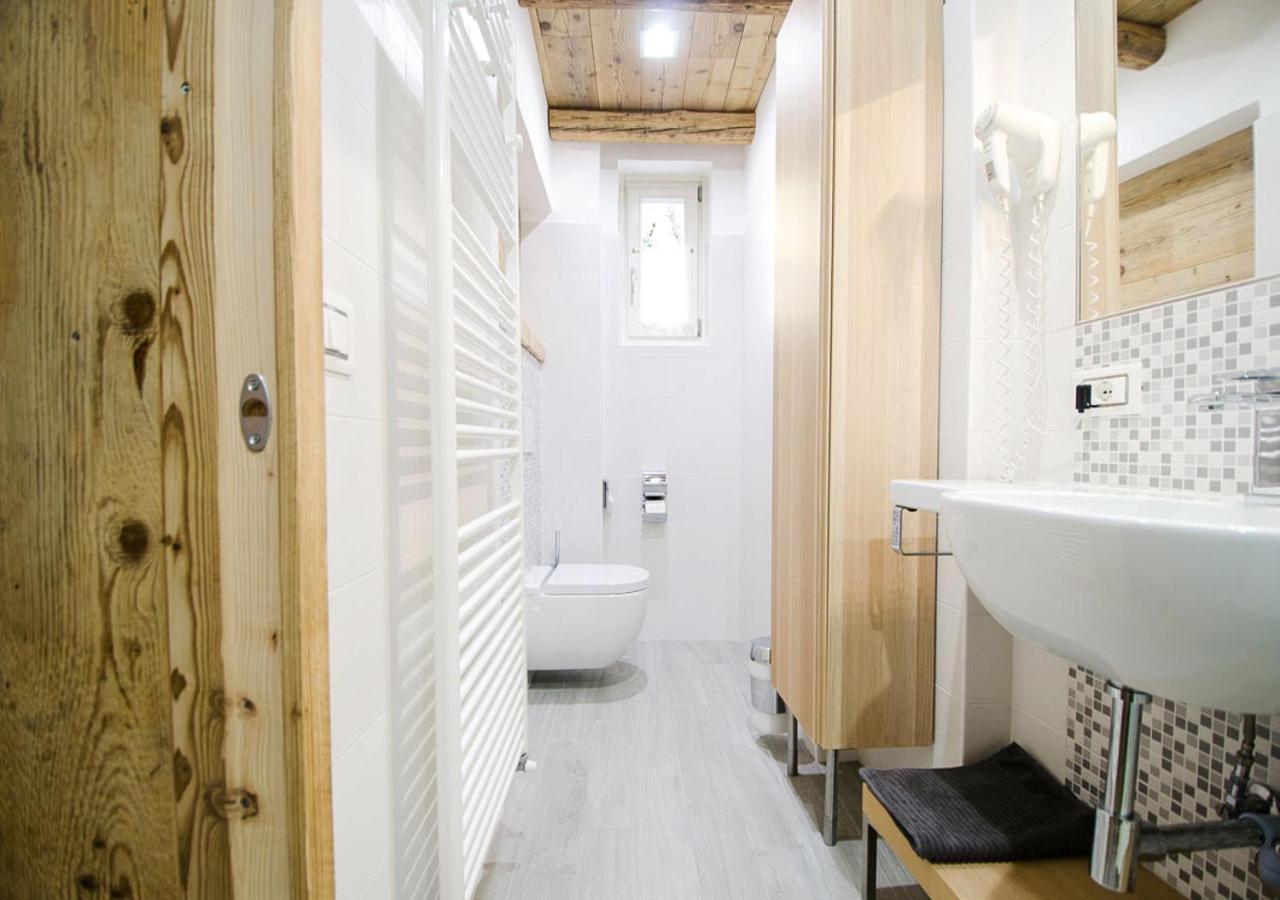 Casa Tosca - Holiday Home Torbole Sul Garda Buitenkant foto