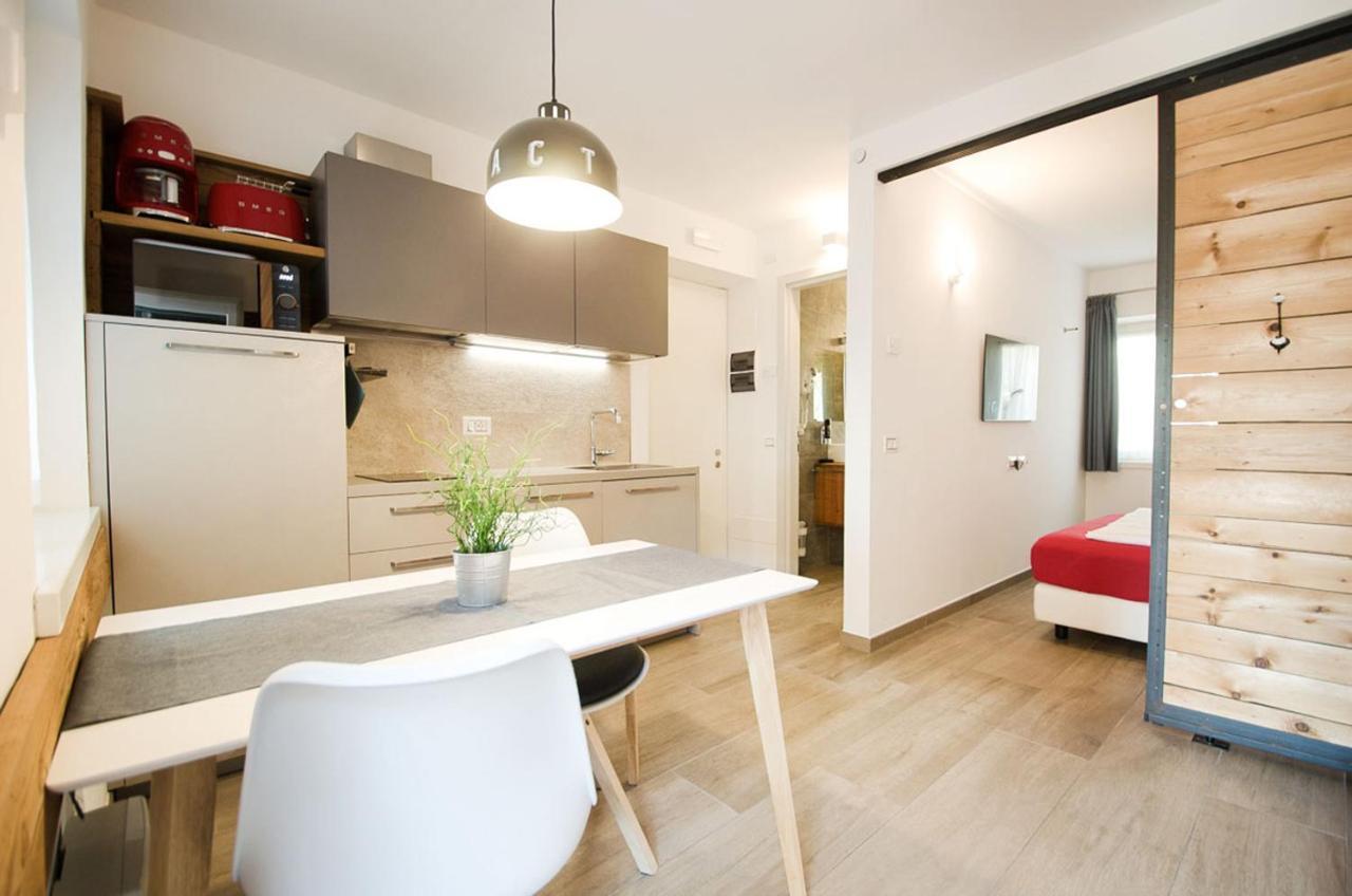 Casa Tosca - Holiday Home Torbole Sul Garda Buitenkant foto