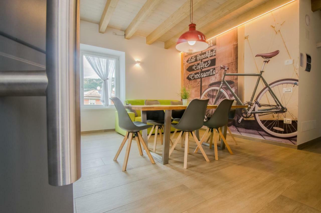 Casa Tosca - Holiday Home Torbole Sul Garda Buitenkant foto
