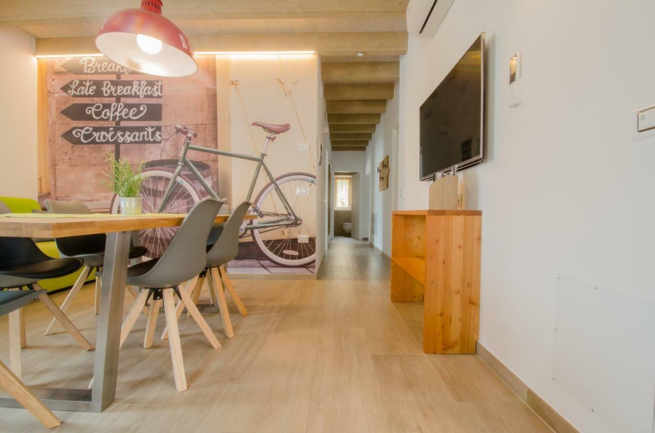 Casa Tosca - Holiday Home Torbole Sul Garda Buitenkant foto